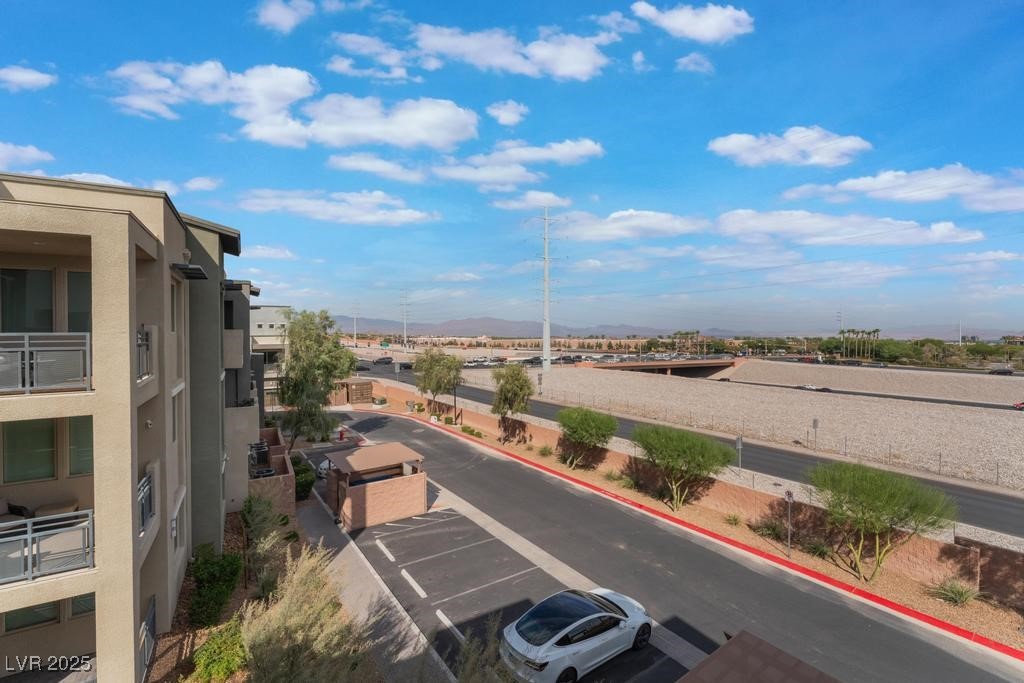 11236 Rainbow Peak Avenue 305