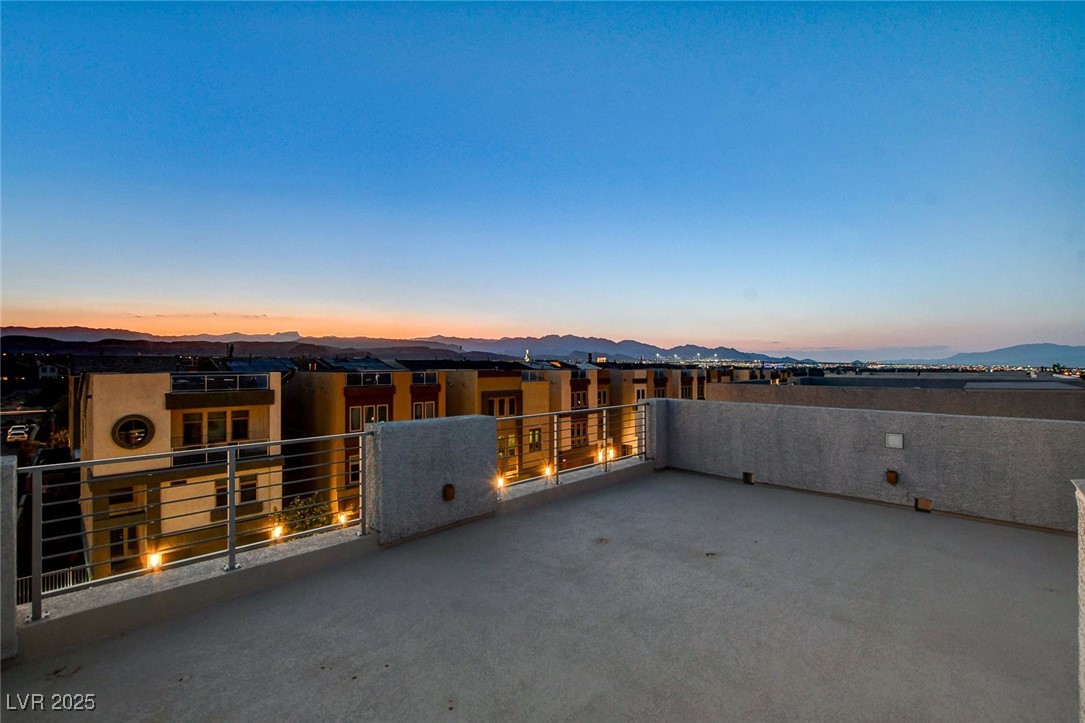 8178 Eaton Hill Street