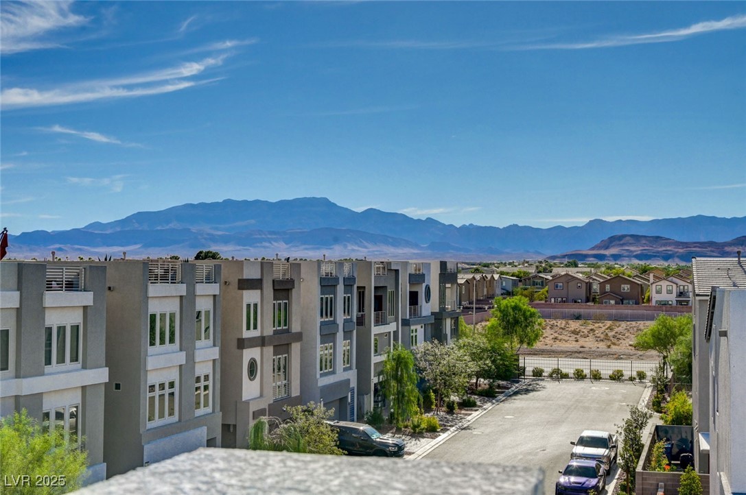 8178 Eaton Hill Street