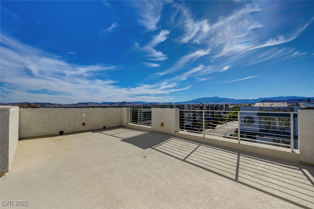 8178 Eaton Hill Street