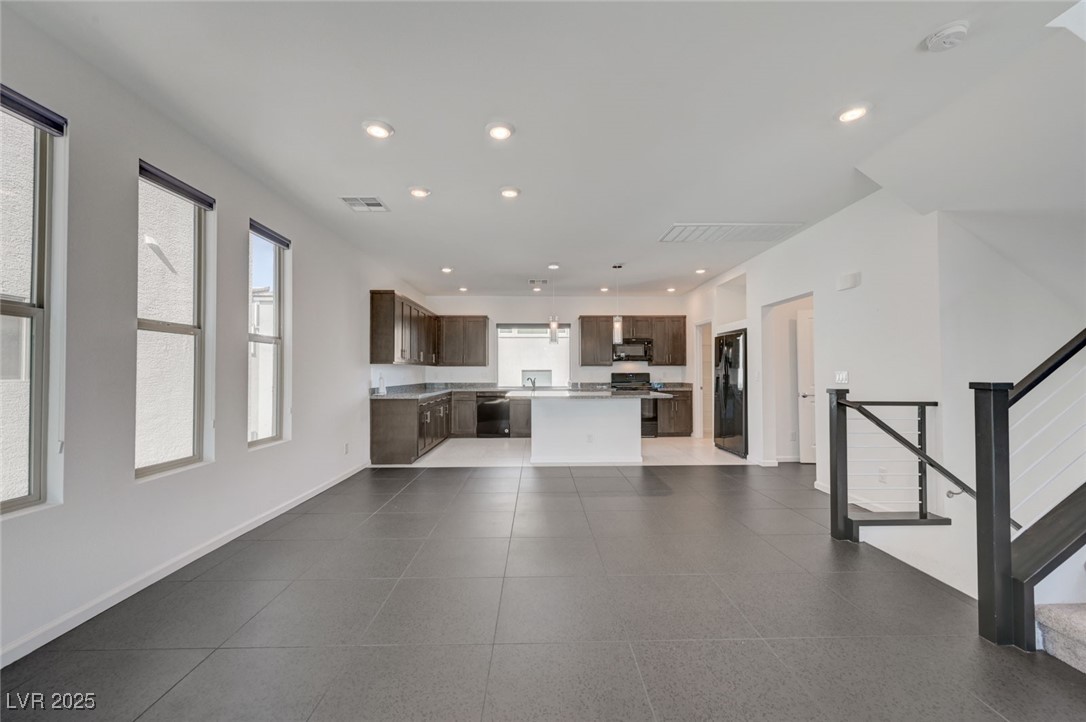 8178 Eaton Hill Street