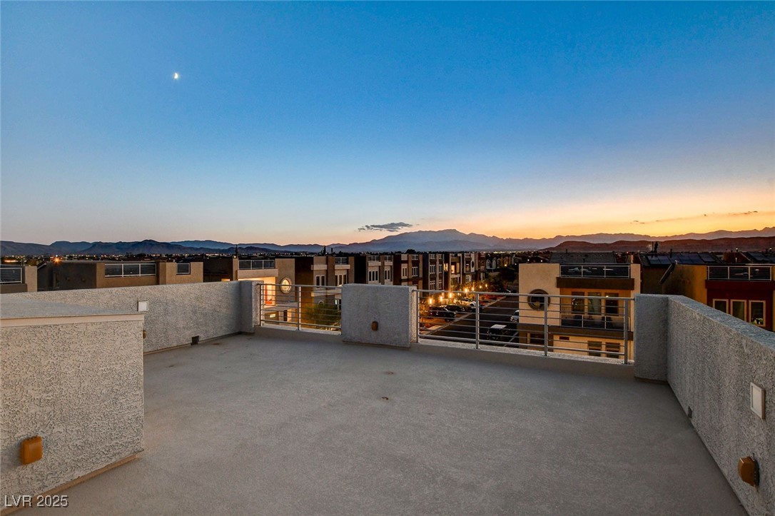 8178 Eaton Hill Street