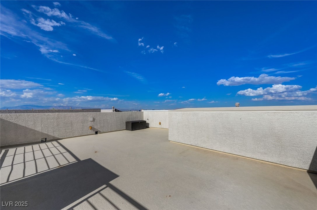 8178 Eaton Hill Street