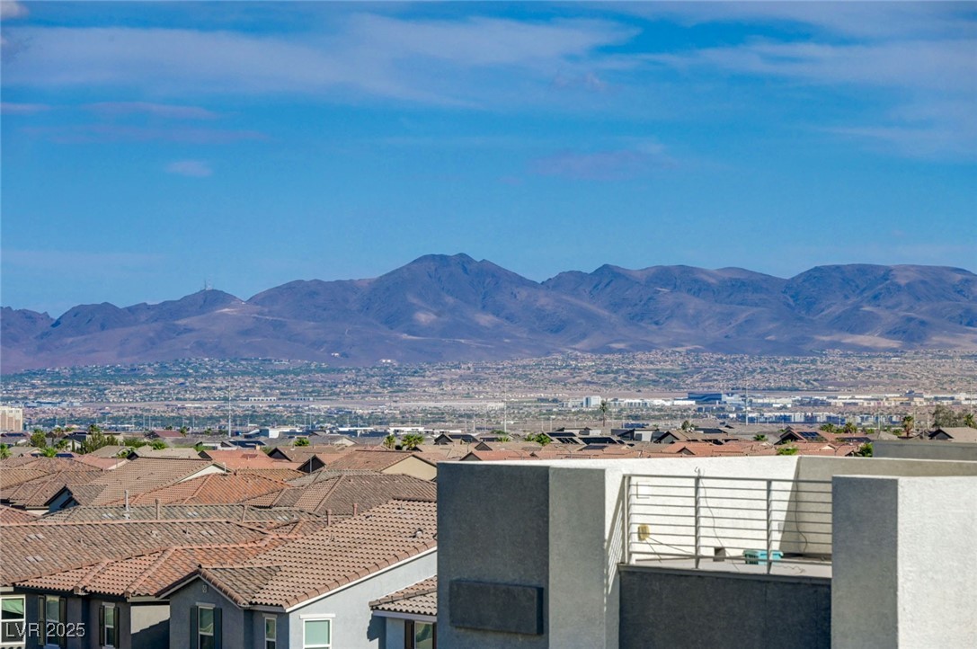 8178 Eaton Hill Street