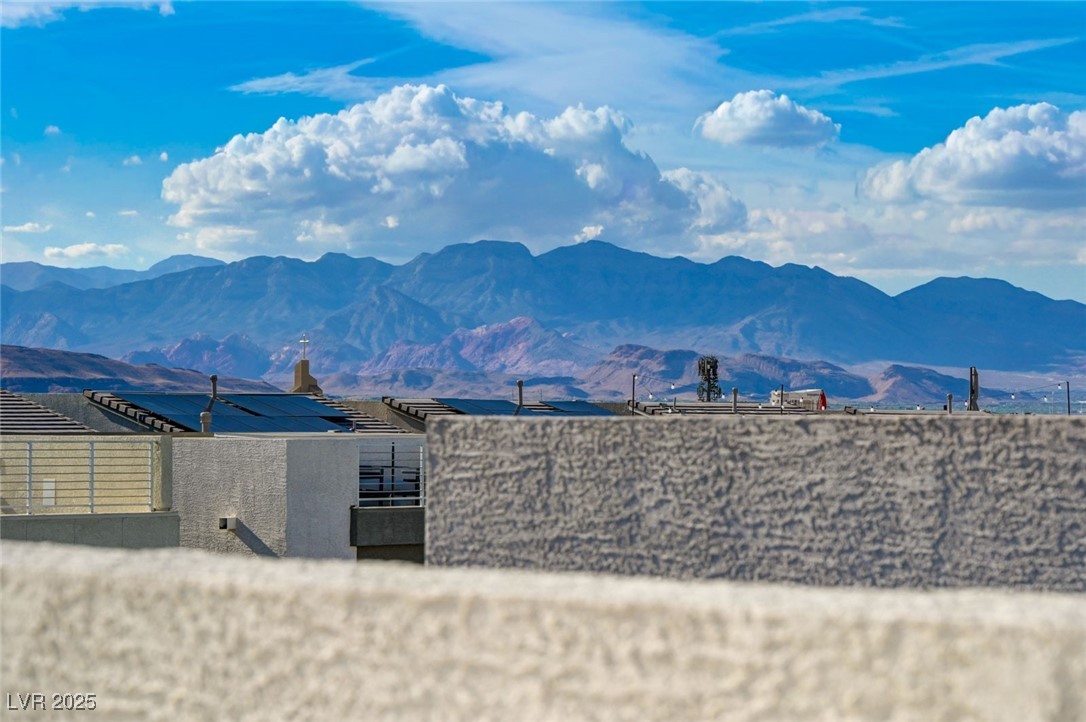 8178 Eaton Hill Street