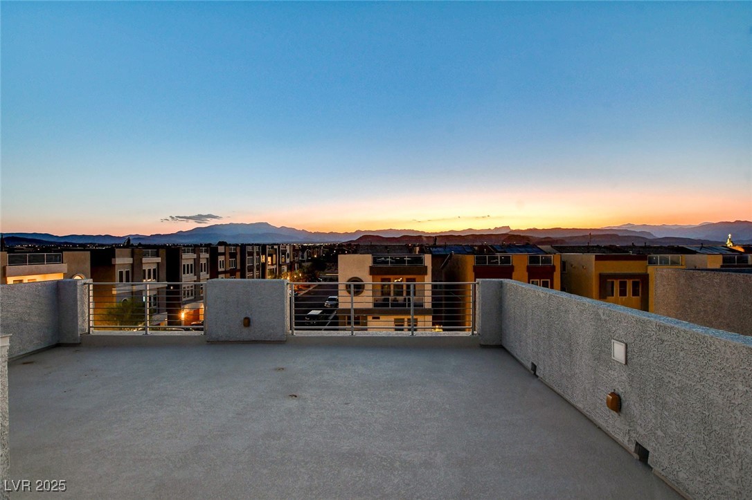 8178 Eaton Hill Street