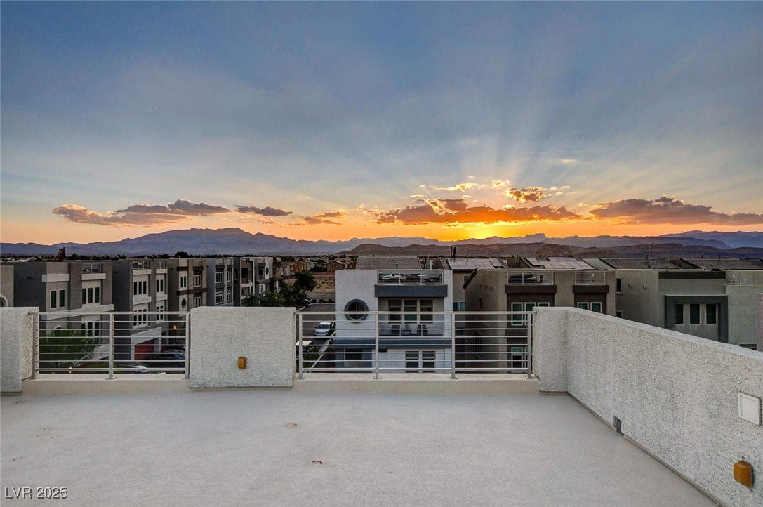 8178 Eaton Hill Street