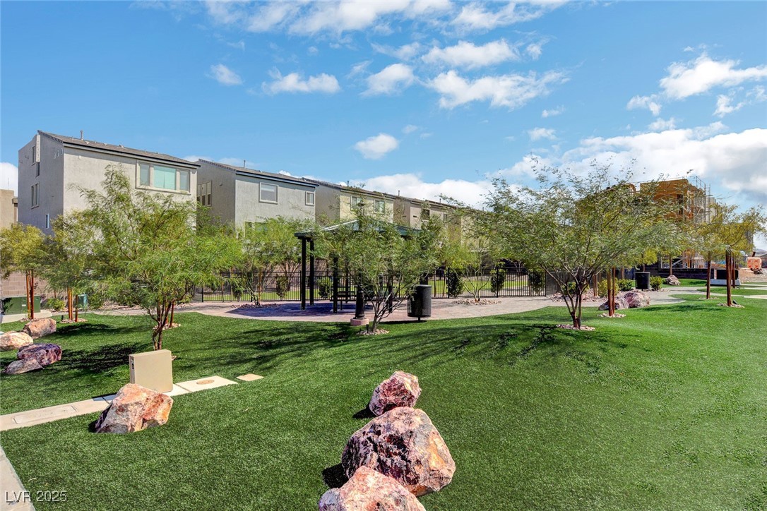 8178 Eaton Hill Street