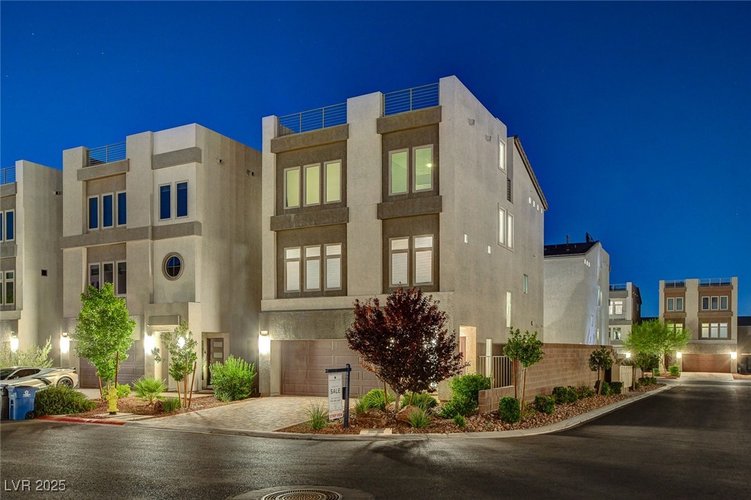 8178 Eaton Hill Street