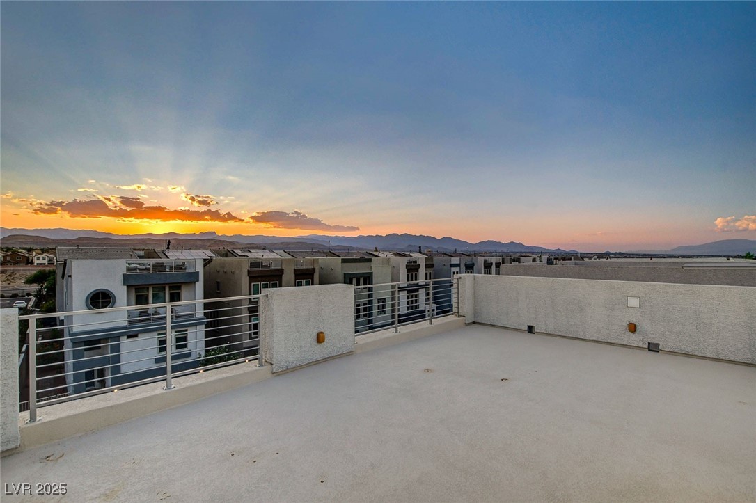 8178 Eaton Hill Street