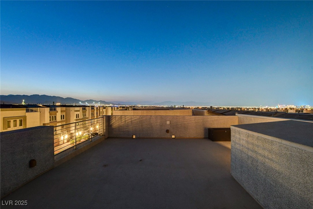 8178 Eaton Hill Street