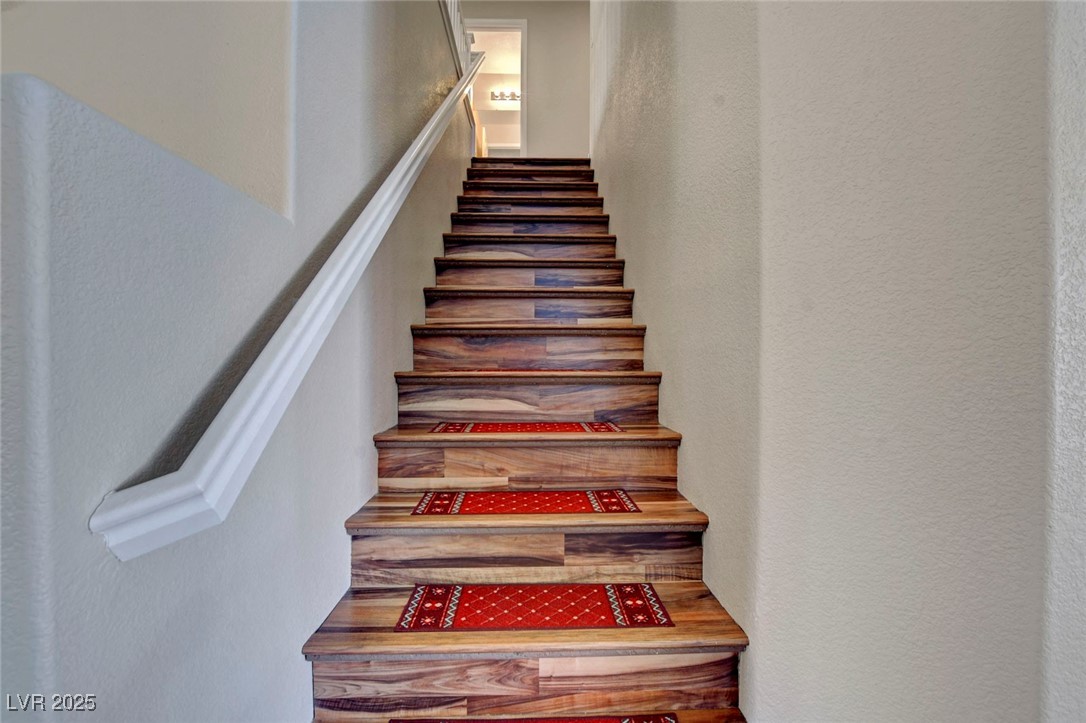 6325 Monarch Creek Street