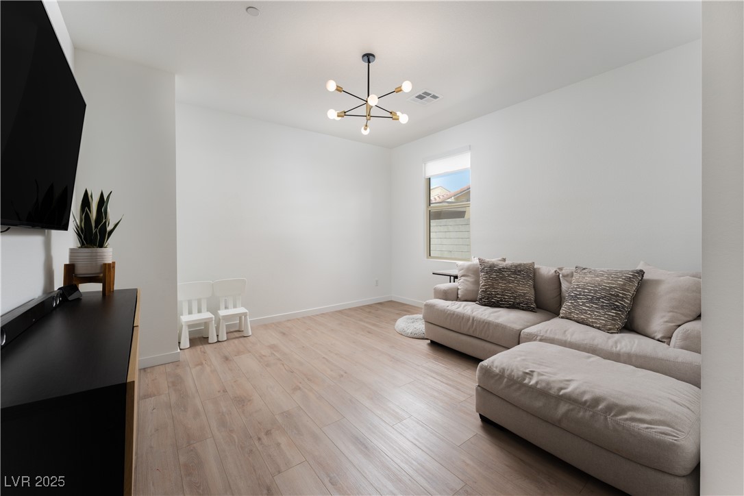 9942 Egan Valley Street