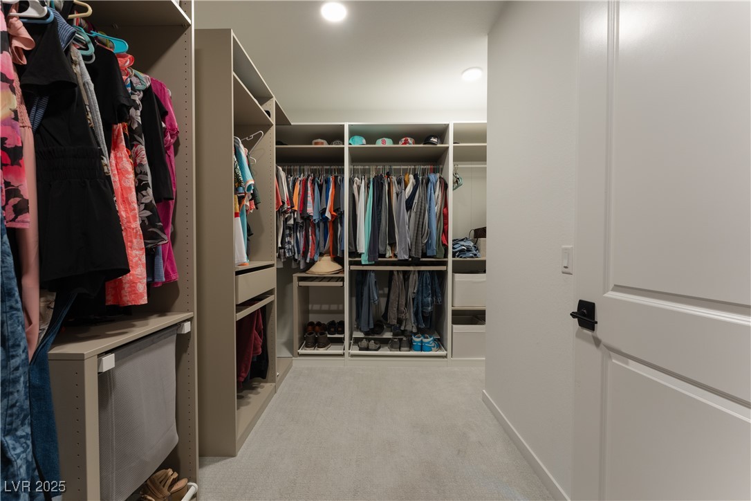 9942 Egan Valley Street