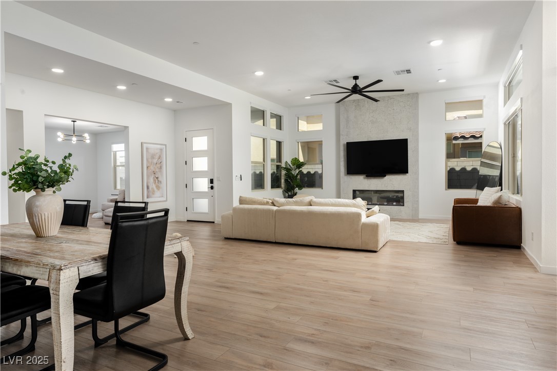 9942 Egan Valley Street