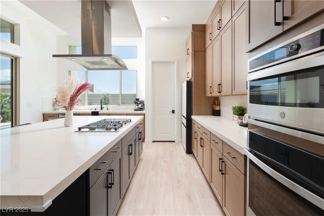 9942 Egan Valley Street