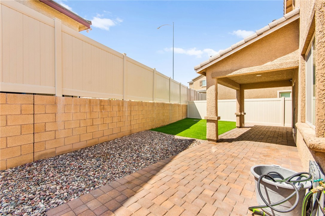 4215 Wind Mesa Drive