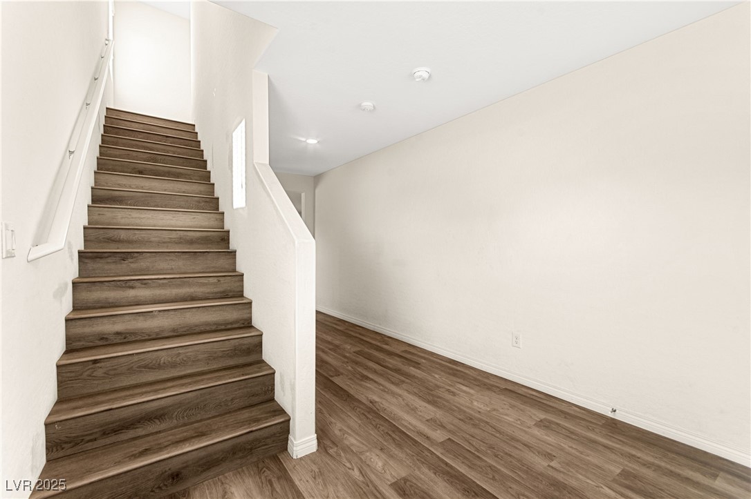 4215 Wind Mesa Drive