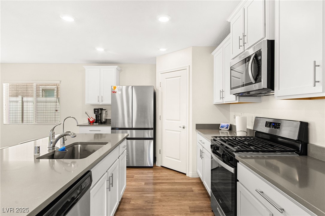 4215 Wind Mesa Drive