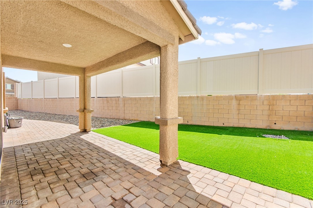 4215 Wind Mesa Drive