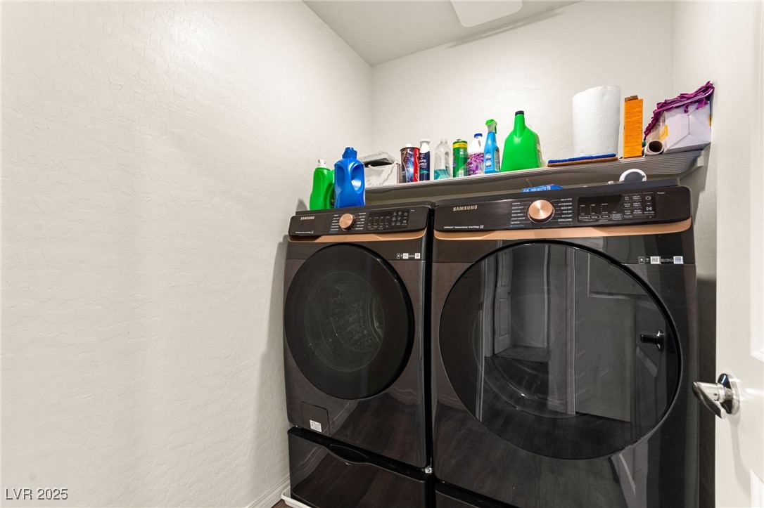 4215 Wind Mesa Drive