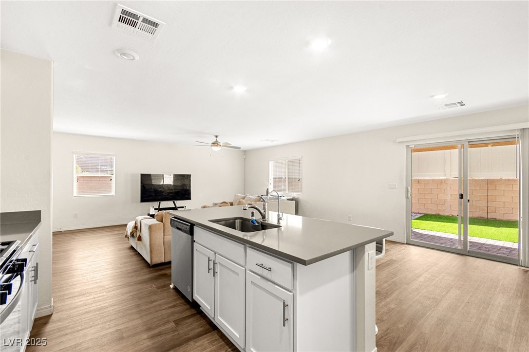 4215 Wind Mesa Drive