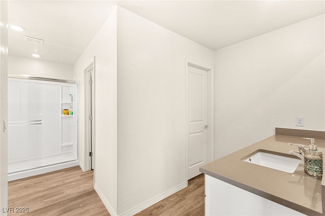 4215 Wind Mesa Drive