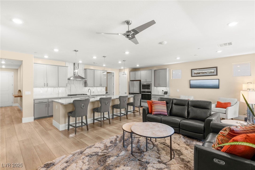 10066 Auburn Rose Avenue