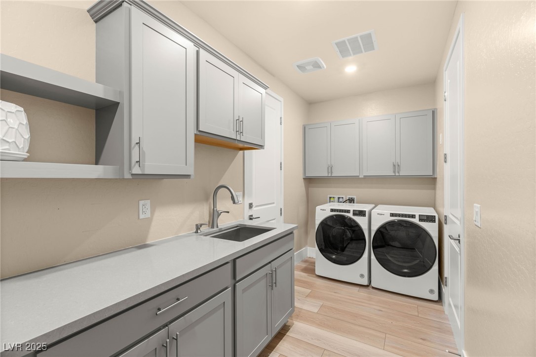 10066 Auburn Rose Avenue