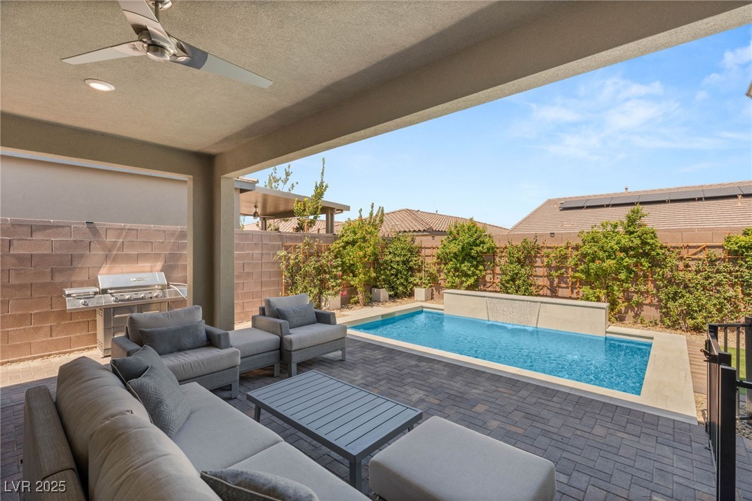 10066 Auburn Rose Avenue