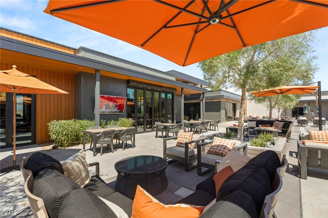 10066 Auburn Rose Avenue