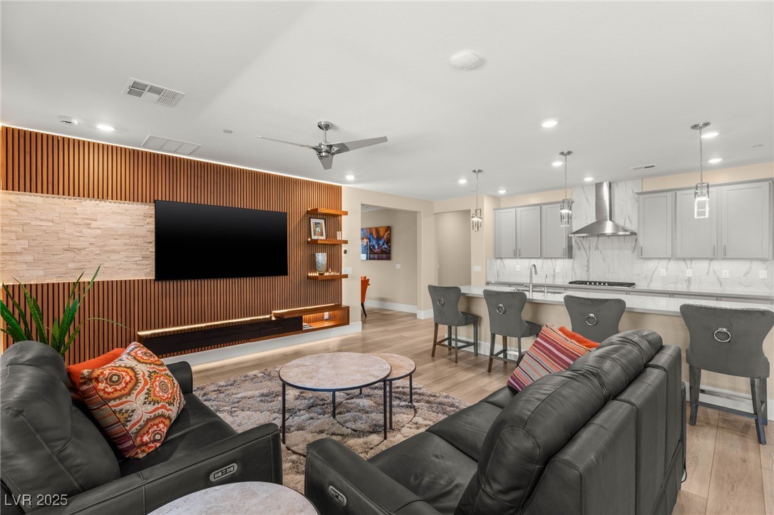 10066 Auburn Rose Avenue