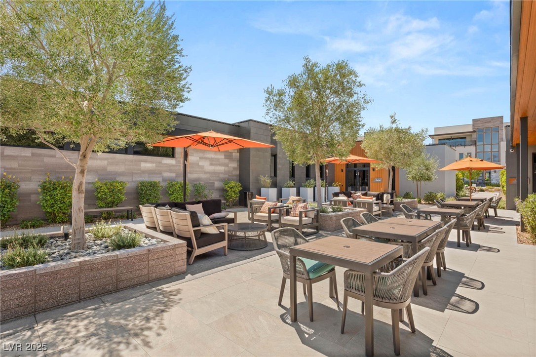 10066 Auburn Rose Avenue