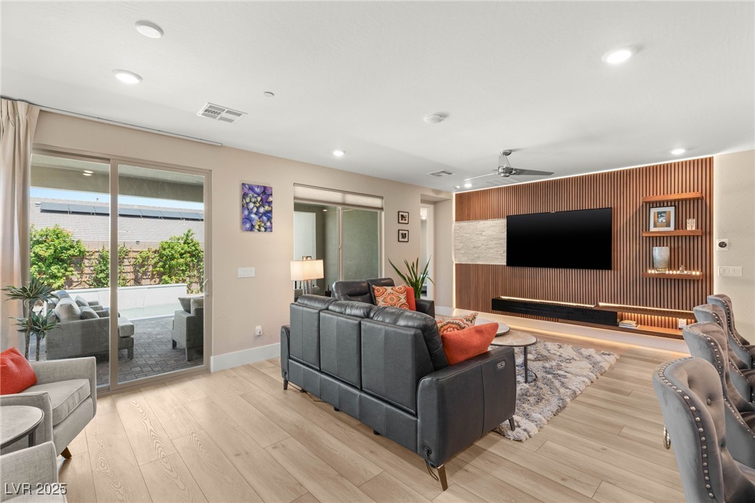 10066 Auburn Rose Avenue