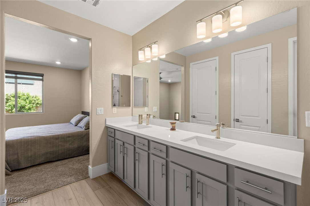 10066 Auburn Rose Avenue