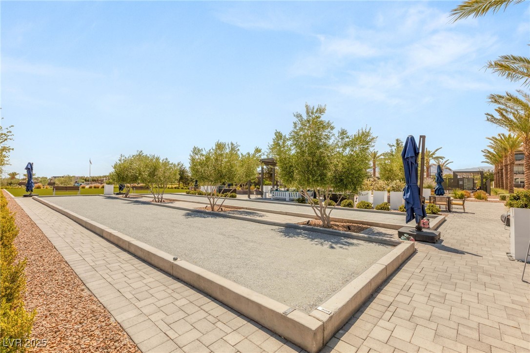 10066 Auburn Rose Avenue