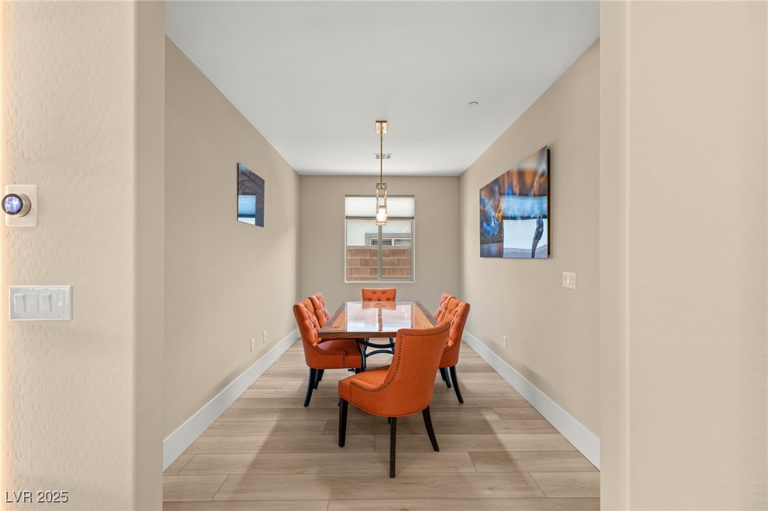 10066 Auburn Rose Avenue