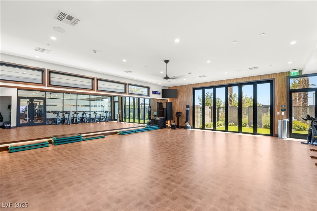 10066 Auburn Rose Avenue