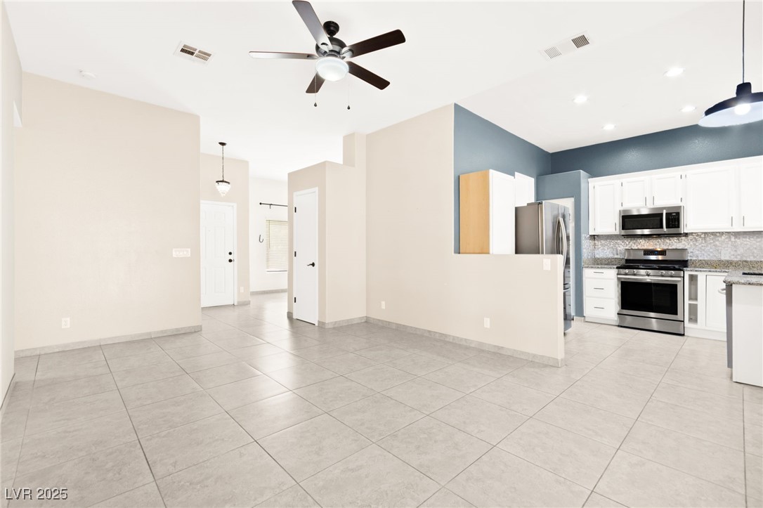 5232 Wild Orchid Street