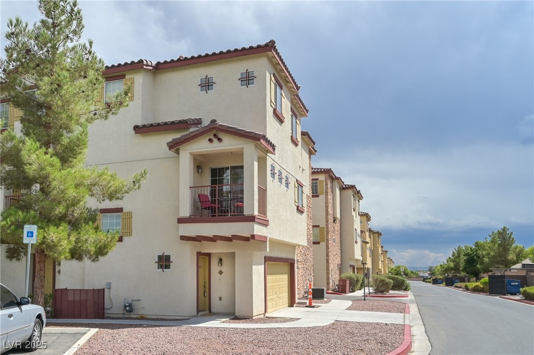 5950 Barbosa Drive 2