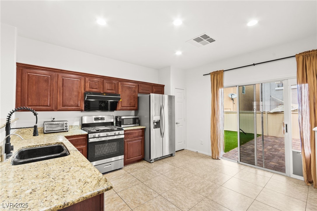 6126 Crow Butte Court