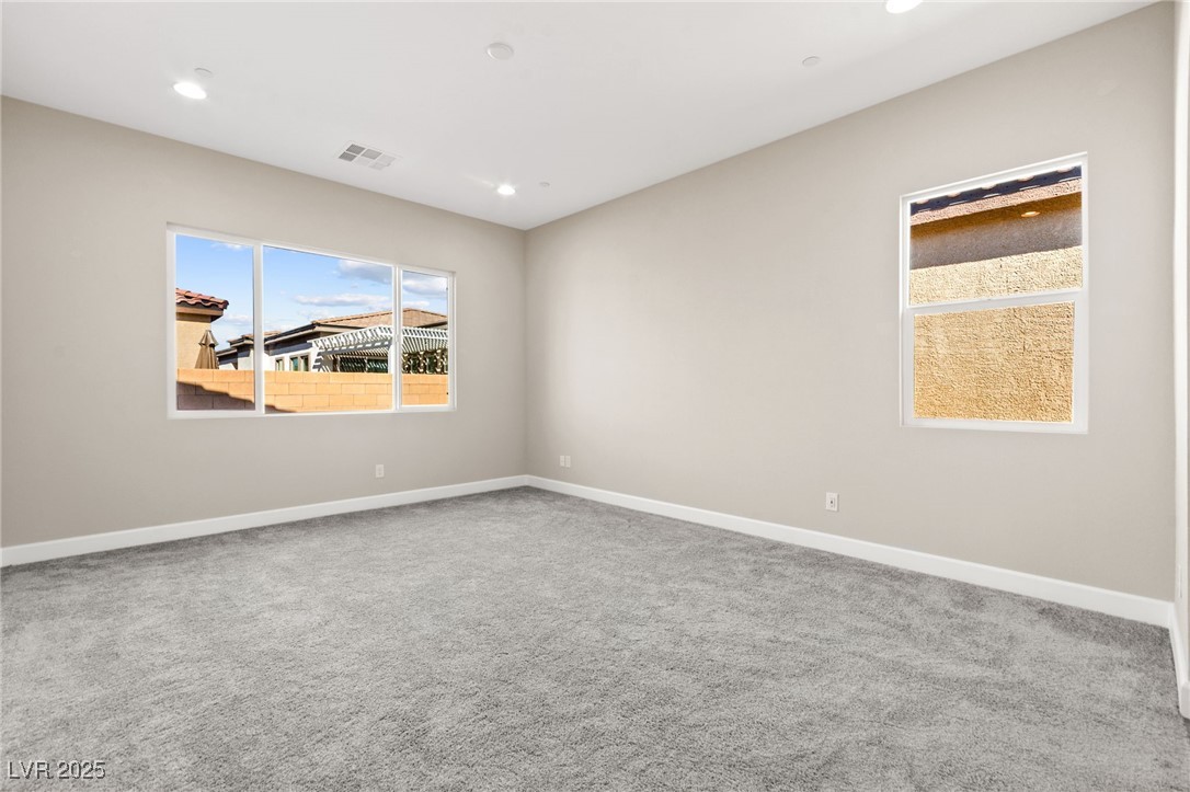 851 Klamath Springs Street