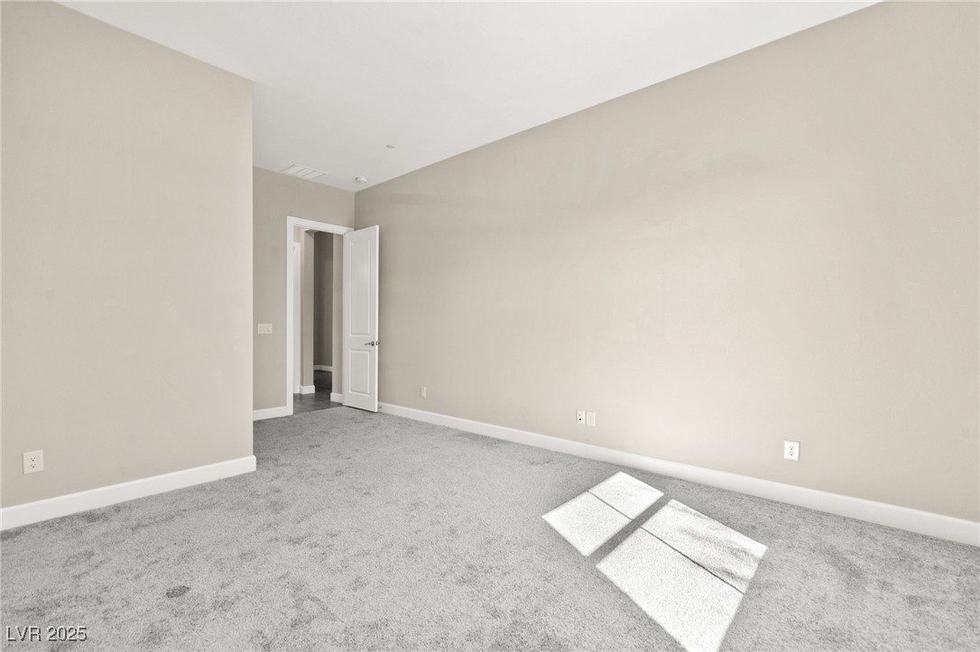 851 Klamath Springs Street