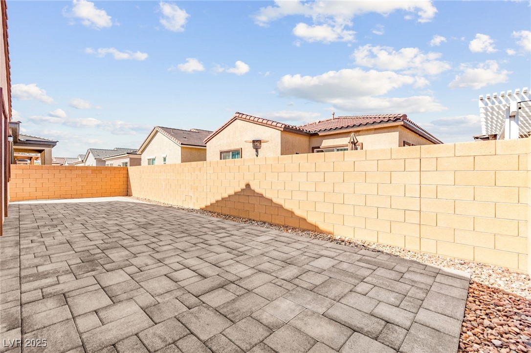 851 Klamath Springs Street