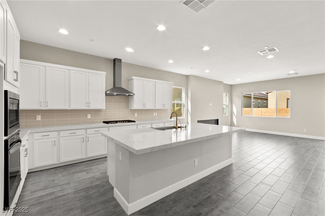 851 Klamath Springs Street