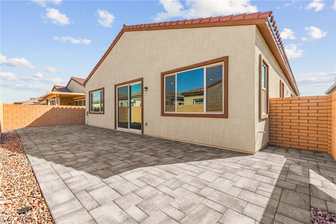 851 Klamath Springs Street