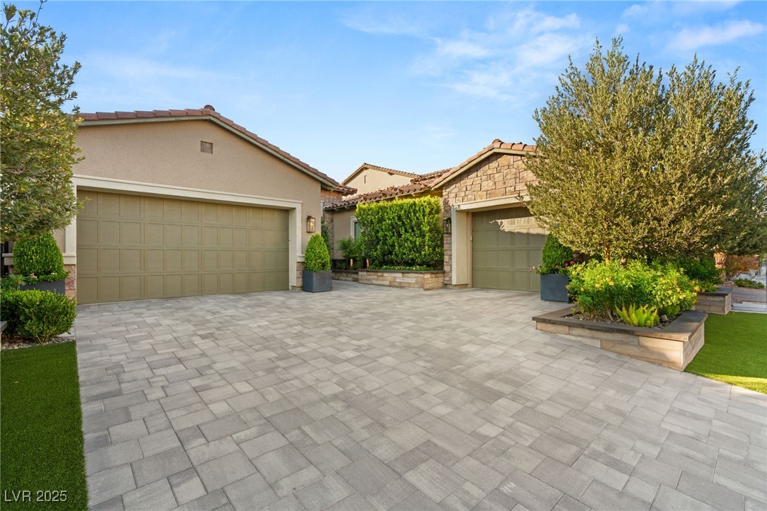 4136 San Capri Way
