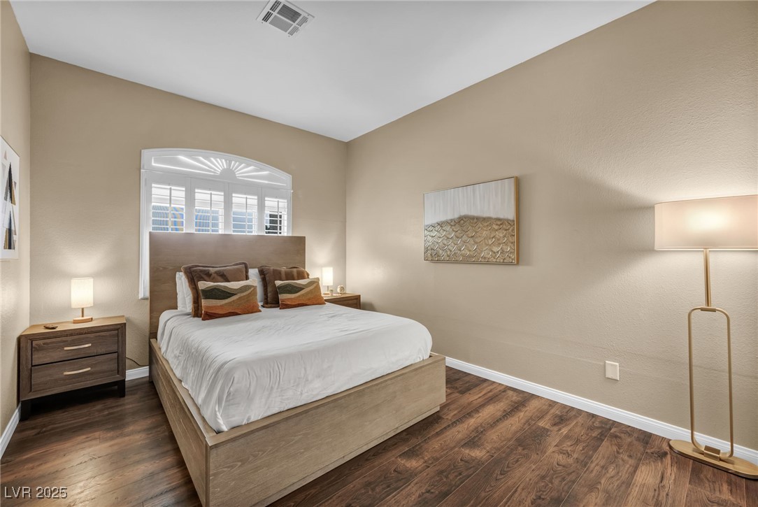7492 Midfield Court
