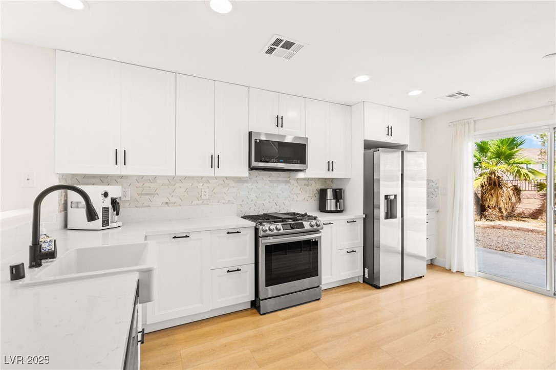 1098 Paradise Coach Drive