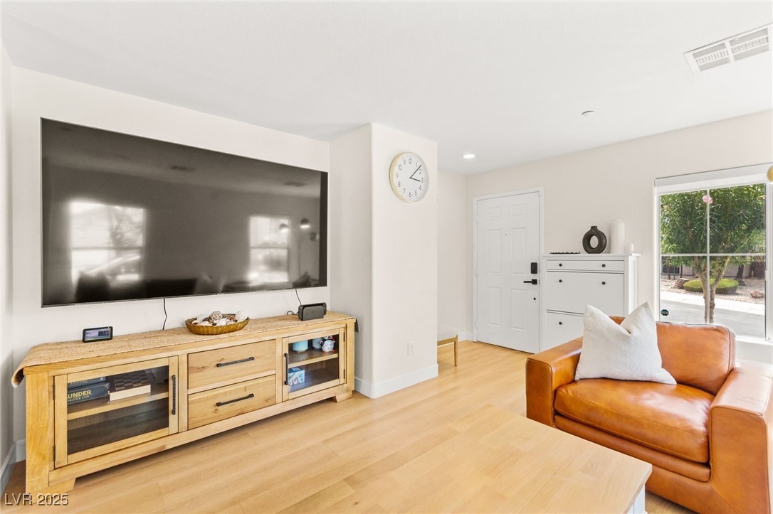 1098 Paradise Coach Drive